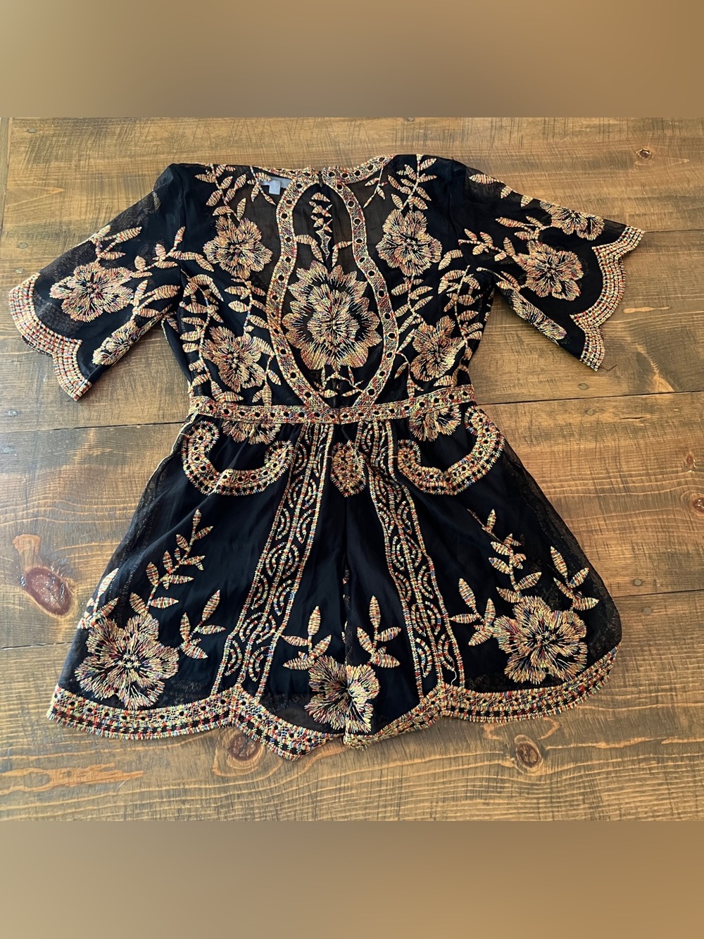 Honey Punch Floral decadence embroidered romper multicolored - Picture 7 of 7